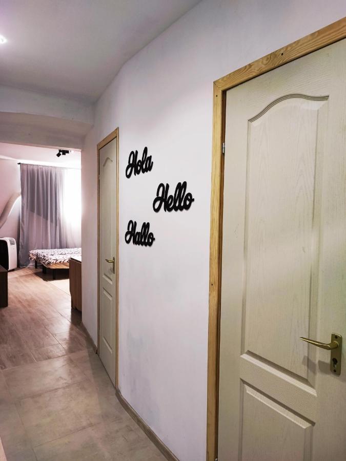 Апартаменты White Rose Studio Basement Будапешт Экстерьер фото