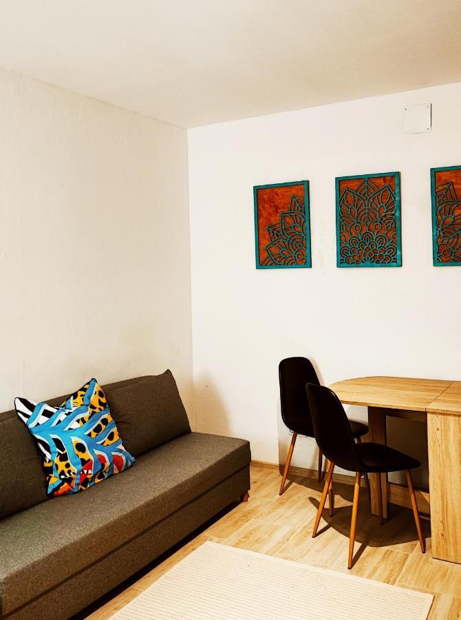 Апартаменты White Rose Studio Basement Будапешт Экстерьер фото