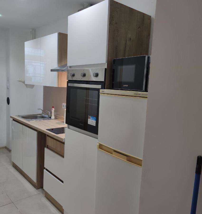 Апартаменты White Rose Studio Basement Будапешт Экстерьер фото