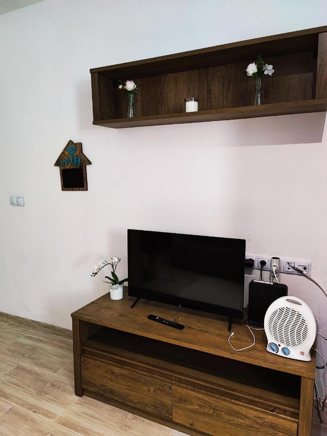 Апартаменты White Rose Studio Basement Будапешт Экстерьер фото